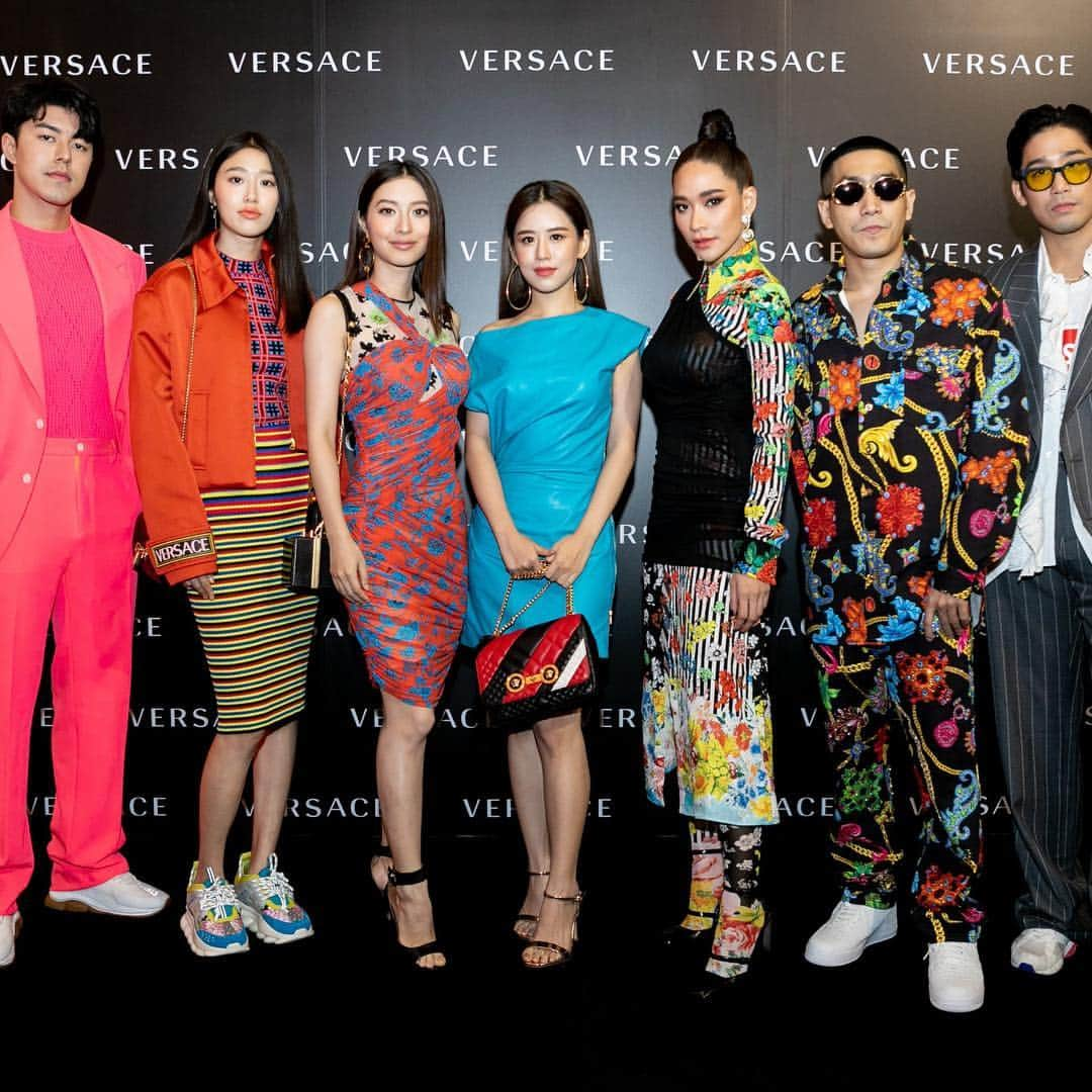 Laila Boonyasakさんのインスタグラム写真 - (Laila BoonyasakInstagram)「Big congrats for @versace new flagship store at #iconsiam  #versacethailand 🥳🥳🥳🥳🥳🥳🥳🥳🥳」3月29日 14時08分 - chermarn