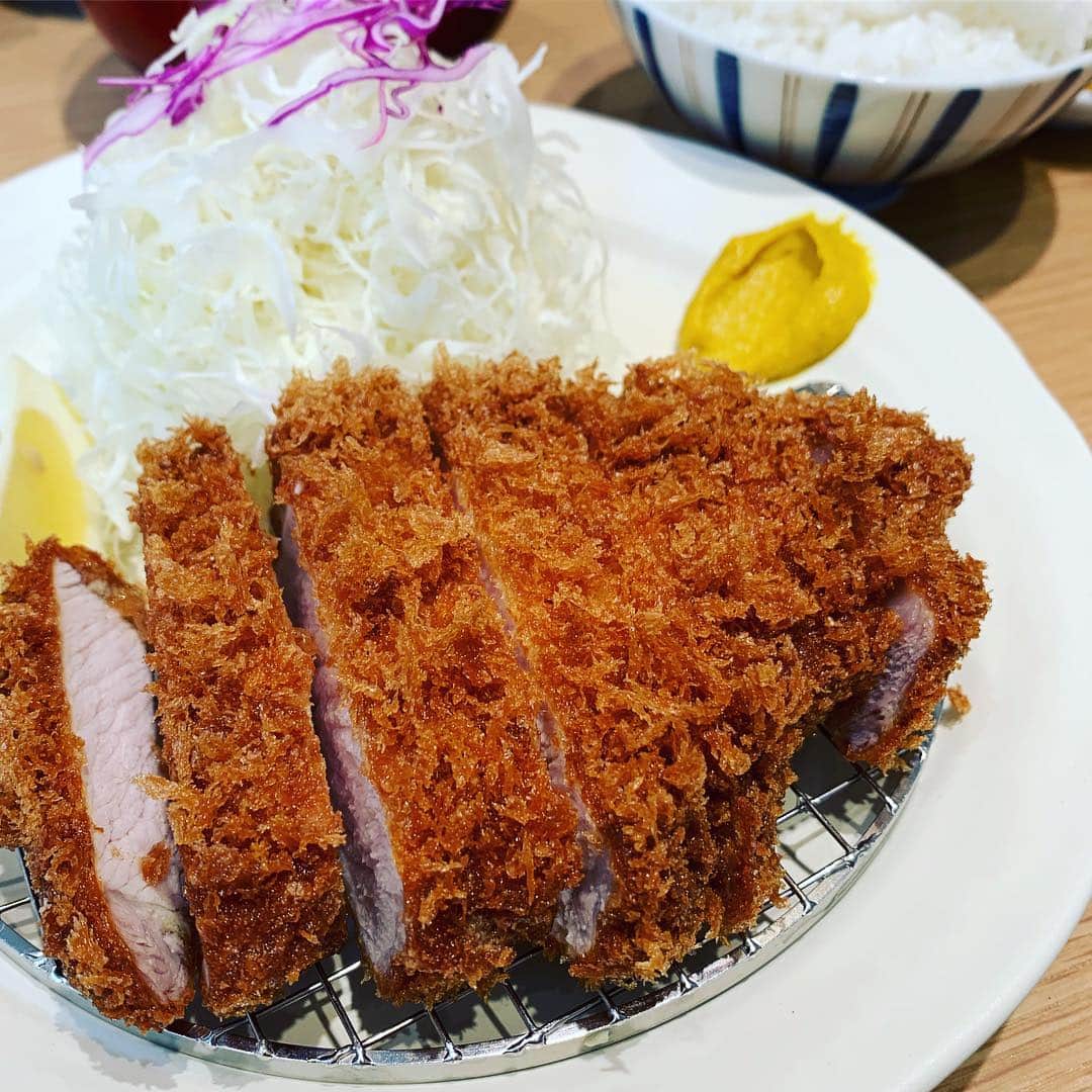吉原宏太さんのインスタグラム写真 - (吉原宏太Instagram)「今日はここに。  めちゃくちゃ美味しかった。。。 (*ﾟーﾟ*) #とんかつ檍札幌店  #あおき #とんかつ好き #次はご飯少なくしてお肉たくさん食べよ」3月29日 14時35分 - kotayoshihara