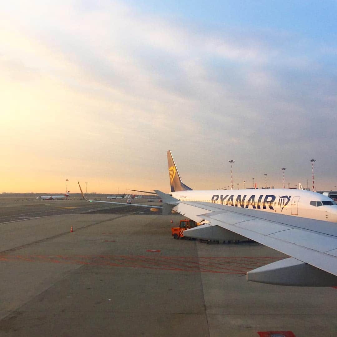 渋谷慶一郎のインスタグラム：「Back to Paris. Bye bye Milano see U soon.」