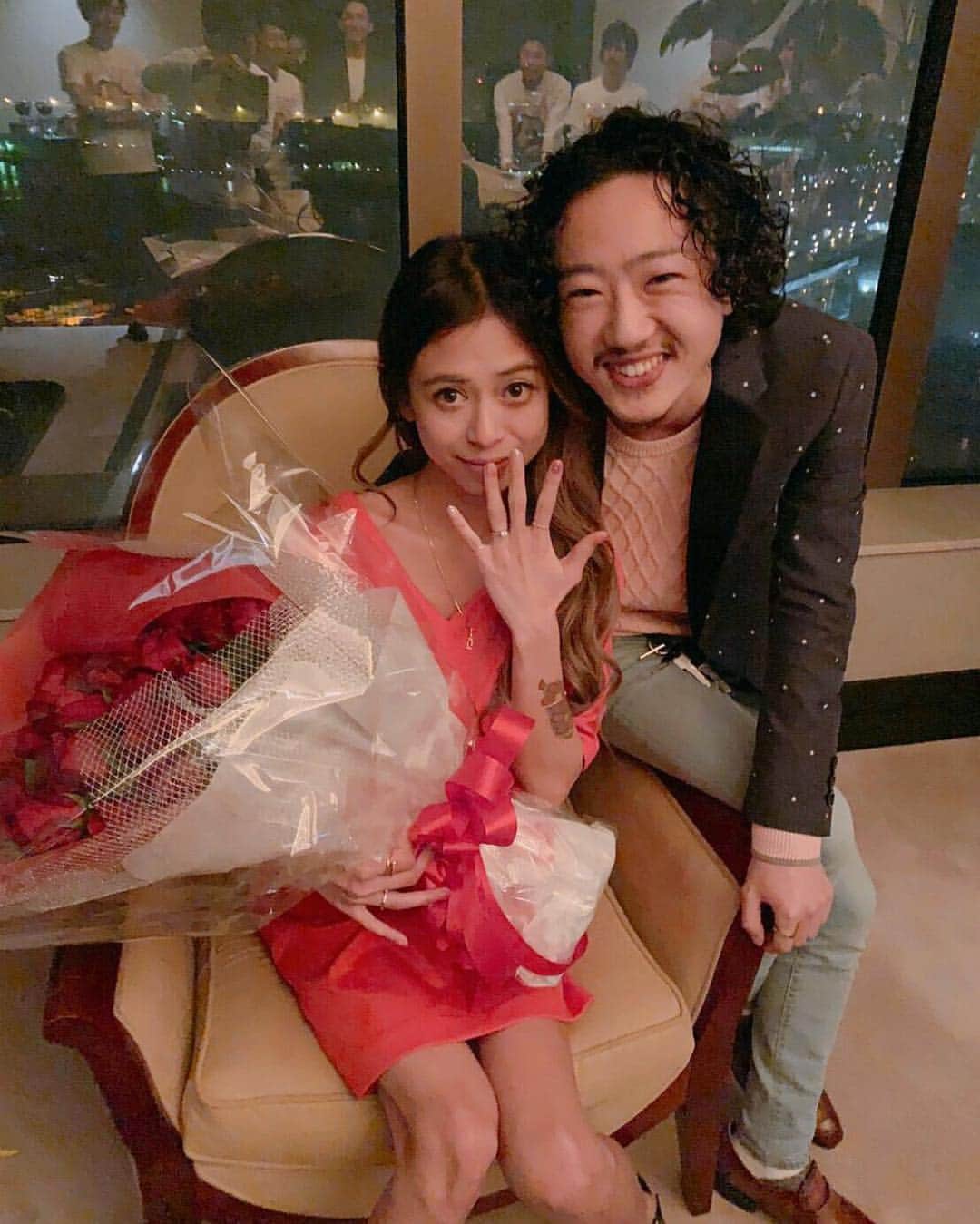 間宮梨花さんのインスタグラム写真 - (間宮梨花Instagram)「❤️💍2019.03.29💍❤️ 大好きな彼と結婚しました  💍💍💍💍💍💍💍💍  いつも私のことを1番に思ってくれて守ってくれて支えてくれる優しい彼と夫婦になれたことに感謝しながら良き妻として彼を支えていき笑顔の ...
