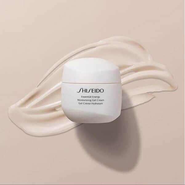 資生堂 Shiseido Group Shiseido Group Official Instagramさんのインスタグラム写真 - (資生堂 Shiseido Group Shiseido Group Official InstagramInstagram)「Last month, Shiseido was honored with two awards at the 27th #PrixdeBeauté, the Oscars of the beauty industry, which took place in Kurhaus Wiesbaden, Germany. Held by the German edition of Cosmopolitan Magazine, the event celebrates the most significant launches across various beauty categories. #EssentialEnergy Moisturizing Gel Cream from brand @SHISEIDO won the "Skincare Women" category, while @ZadigetVoltaire #GirlsCanDoAnything won the prize for "Editors' Favorite Product."  Learn more: https://www.prixdebeaute.de  @cosmopolitan_de #shiseido #zadigetvoltaire #prixdebeaute #prixdebeaute2019 #prixdebeauté2019 #zadigfragrances #ShiseidoEMEA #cosmopolitanmagazine  #資生堂 #ザディグエヴォルテール #エッセンシャルイネルジャ #资生堂 #化妝品 #化妆品 #메이크업 #뷰티」3月29日 16時01分 - shiseido_corp