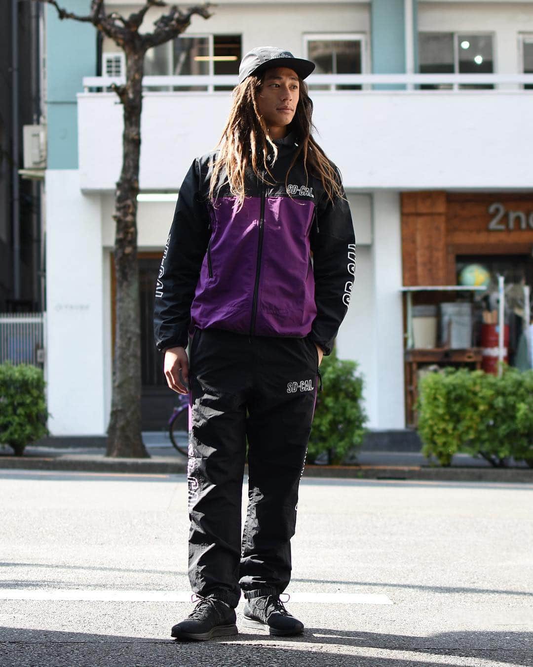のインスタグラム：「Standard California Sports Track Jacket & Pantsにストア限定モデルが登場。 実店舗とOnline Store限定です。 是非チェックを‼︎ . #standardcalifornia #スタンダードカリフォルニア #trackjacket #トラックジャケット #sportwear #スポーツウェア #ストア限定 #limited」