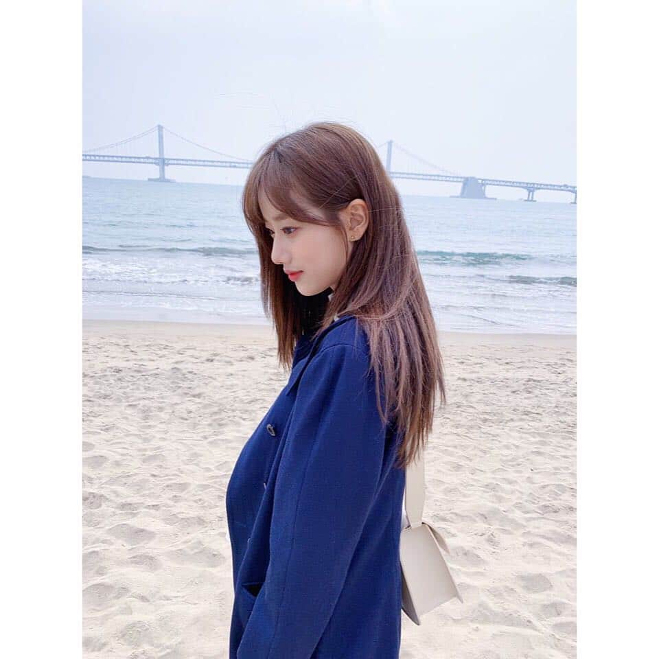 Aprilさんのインスタグラム写真 - (AprilInstagram)「‪[#나은]‬ ‪파인에플 저는 잠시 쉬는날이 생겨서 언니랑 부산으로 후다닥 왔어요‬ ‪부산은 벌써 팝콘파티에요 눈으로 볼때가 더 이쁜데 ㅠ 같이공유해주고싶은데 🤔🤔‬ ‪팬카페에 사진 더많이 올릴게요 기달려요‬ ‪오늘도 좋은하룽!‬」3月29日 16時58分 - official.april