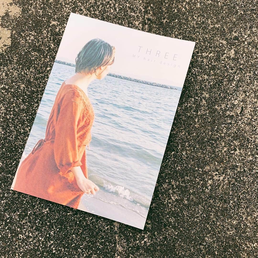 Yuta Misumiのインスタグラム：「. ㅤㅤㅤㅤㅤㅤㅤㅤㅤㅤㅤㅤㅤ本日リリースしてます。9周年に合わせました。 ㅤㅤㅤㅤㅤㅤㅤㅤㅤㅤㅤㅤㅤ. ㅤㅤㅤㅤㅤㅤㅤㅤㅤㅤㅤㅤㅤ. ㅤㅤㅤㅤㅤㅤㅤㅤㅤㅤㅤㅤㅤでも、気合い入れて急ぎ過ぎてケアレスミスしてしまってくそダサい1ページがあります🤣 ㅤㅤㅤㅤㅤㅤㅤㅤㅤㅤㅤㅤㅤ. ㅤㅤㅤㅤㅤㅤㅤㅤㅤㅤㅤㅤㅤまぁこれも俺らしさかな。#詰めが甘い#threemagazine#myhairdesign#岡崎市美容室#かわいいをつくろう」