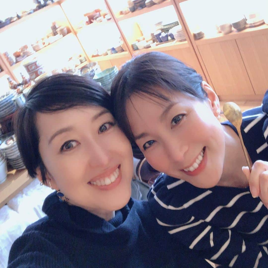 内田恭子さんのインスタグラム写真 - (内田恭子Instagram)「今日のお楽しみ！帝にて器選び。楽しすぎて選べない。器大好き！  #神楽坂帝 #作家物 #骨董品 #器 #早く届かないかな #楽しい時間をありがとう #また行きます #内田恭子 #kyokouchida」3月29日 17時36分 - kyoko.uchida.official