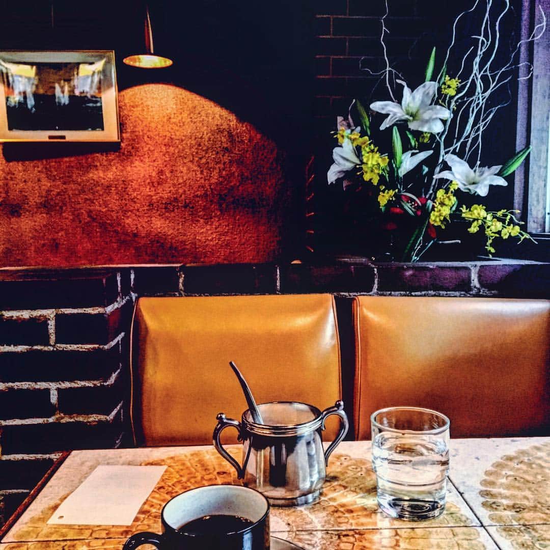 西田一紀さんのインスタグラム写真 - (西田一紀Instagram)「What a wonderful 喫茶店。  #かずさんぽ」3月29日 18時06分 - kazukeith0529