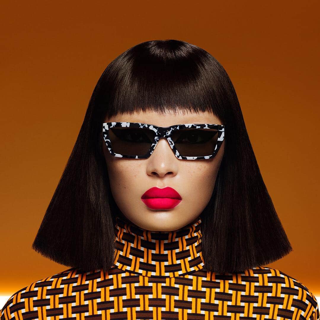 セルフリッジズさんのインスタグラム写真 - (セルフリッジズInstagram)「The world's greatest eyewear brands as directed by PAT McGRATH LABS | @patmcgrathreal . . . Sunglasses by @Rayban, @Fendi and @Prada #PatMcGrath #MakeupByPatMcGrath #PatTakesLondon #SelfridgesLondon #PMGLabLove #RayBan #Fendi #Prada #SelfridgesBeauty」3月29日 18時10分 - theofficialselfridges