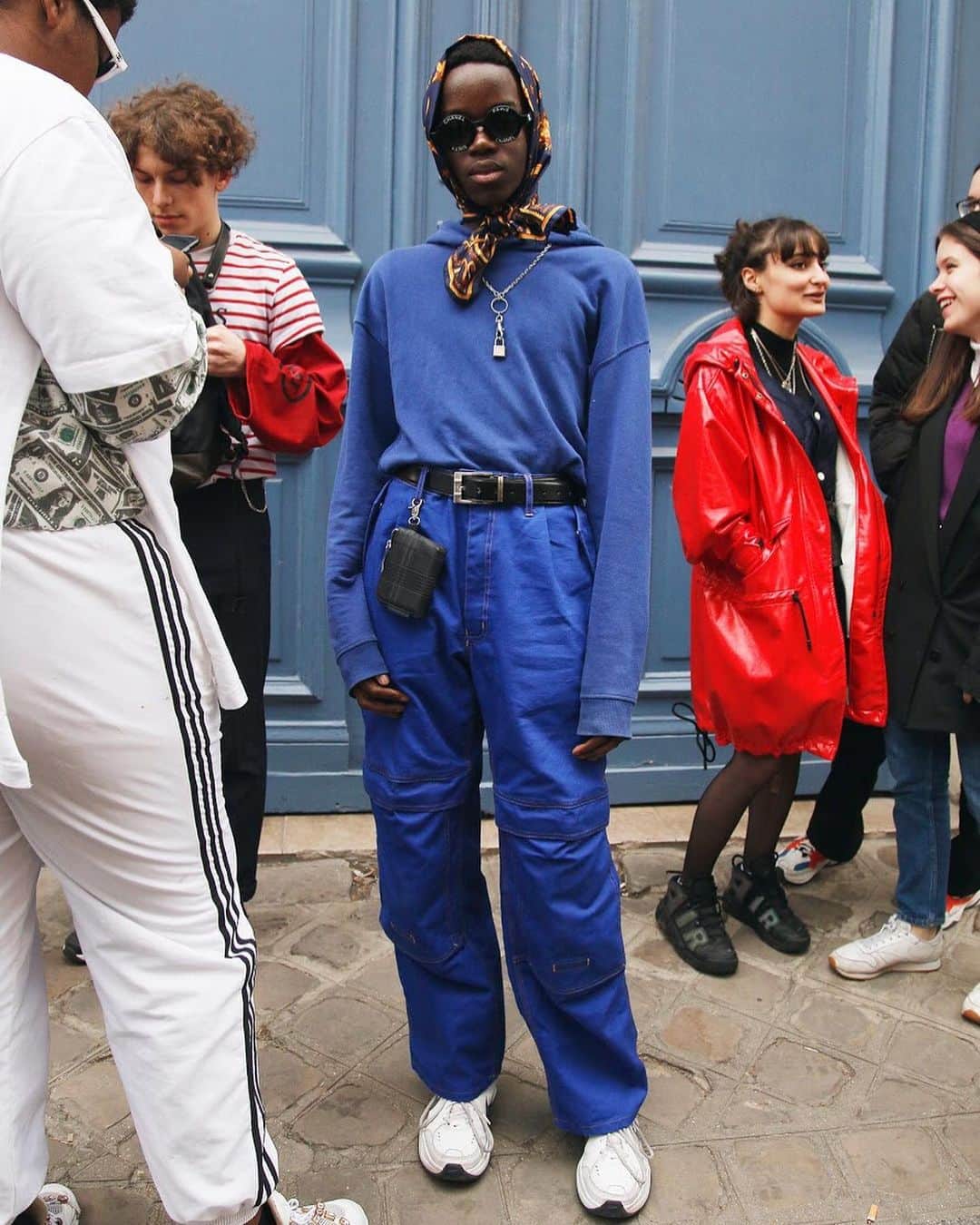 Droptokyoさんのインスタグラム写真 - (DroptokyoInstagram)「PARIS STREET STYLE #🇫🇷@drop_paris #streetstyle#droptokyo#paris#france#streetscene#streetfashion#streetwear#streetculture#fashion#parisfashionweek#パリ#parisstreetstyle#parisfashion#pfw#rapper#ストリートファッション#pfw19 Photography: @keimons @kyoheihattori」3月29日 18時20分 - drop_tokyo