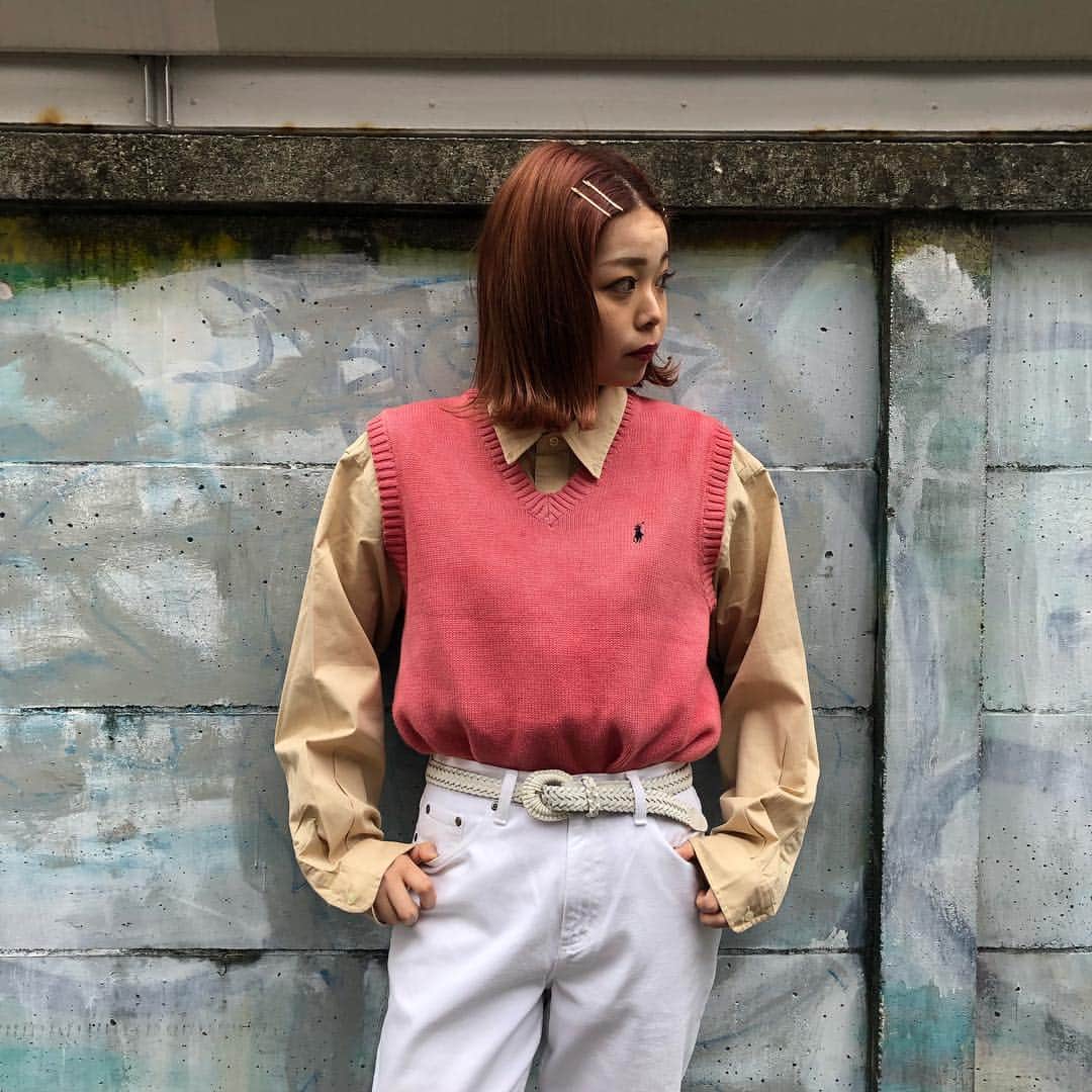 原宿シカゴさんのインスタグラム写真 - (原宿シカゴInstagram)「#原宿シカゴ竹下店﻿ ㅤㅤㅤㅤㅤㅤㅤㅤㅤㅤㅤㅤㅤ﻿ メンズシャツ👔﻿ 大量入荷しております😊💓﻿ 無地•ギンガムチェック•ストライプ•チェック﻿ バリエーション豊富に取り揃えています👮‍♂️﻿ 春色カラーもたくさんあります🌸﻿ ﻿ 女の子にも大人気商品です🥺🥺﻿ ㅤㅤㅤㅤㅤㅤㅤㅤㅤㅤㅤㅤ﻿ ㅤㅤㅤㅤㅤㅤㅤㅤㅤㅤㅤㅤㅤ﻿ #シャツ#無地#ギンガムチェック#ストライプ﻿ #チェック#春色﻿ #竹下通り#原宿シカゴ#古着屋#古着﻿ #古着屋さん#古着女子#古着男子#原宿﻿ #下北沢#吉祥寺#京都#used#fashion﻿ #usedstyle#usedmix#harajukuchicago﻿ #usedclothing#vintage#harajuku#coordinate」3月29日 18時21分 - harajukuchicago_official