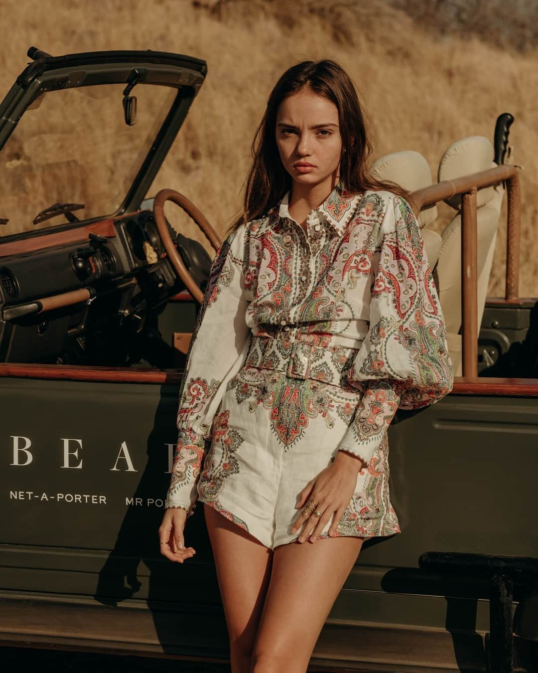 Inka Williamsさんのインスタグラム写真 - (Inka WilliamsInstagram)「I never thought I could look so classy on a Safari... @bear.ltd」3月29日 18時45分 - inkawilliams