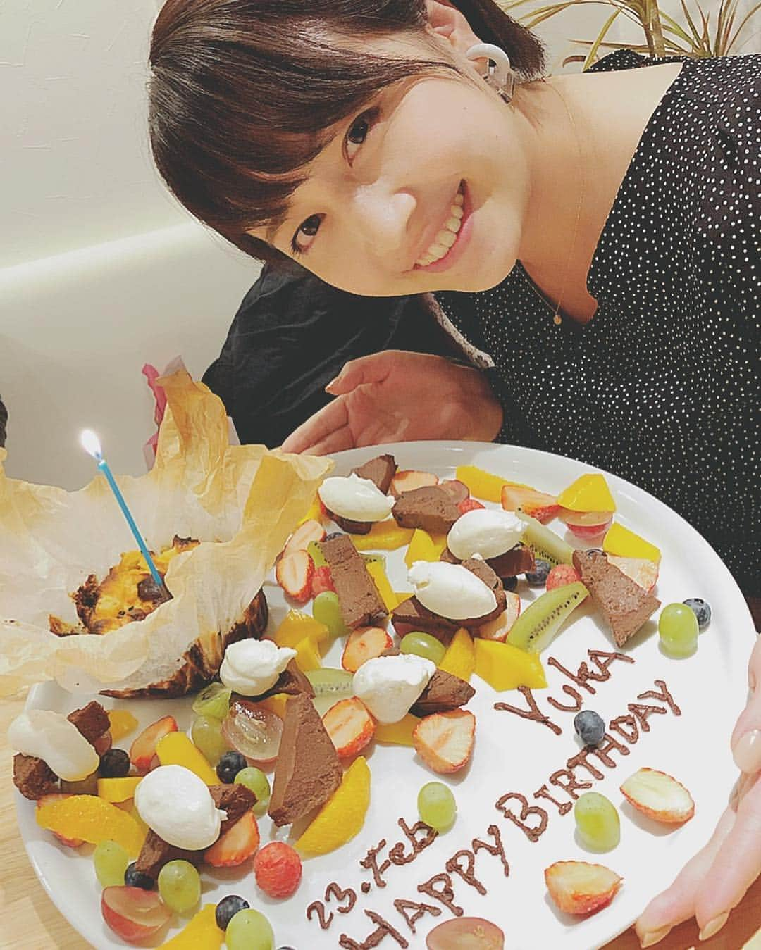 中山忍さんのインスタグラム写真 - (中山忍Instagram)「あいちゃんお誕生日おめでとう いつ会っても笑顔でいてくれる可愛いひと❤️ 。 2月23日生まれ✨ 遅くなったけどお祝いできて良かった😊 #テレビ東京 #相内優香 アナ #モンブッフ #グルテンフリー」3月29日 18時51分 - _shinobu_nakayama_