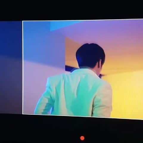 ラキのインスタグラム：「ハナサケミライ #mv #behind」