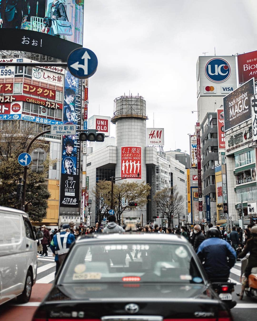 石川涼のインスタグラム：「渋谷で20年近くビジネスをしているので109のロゴが変わるのは僕にとっては歴史的瞬間。自分の人生においても今年は大きな転機になりそうです。  #渋谷#渋谷109#109#shibuya#shibuya109 #leica#leicam10#m10#leicacamera」