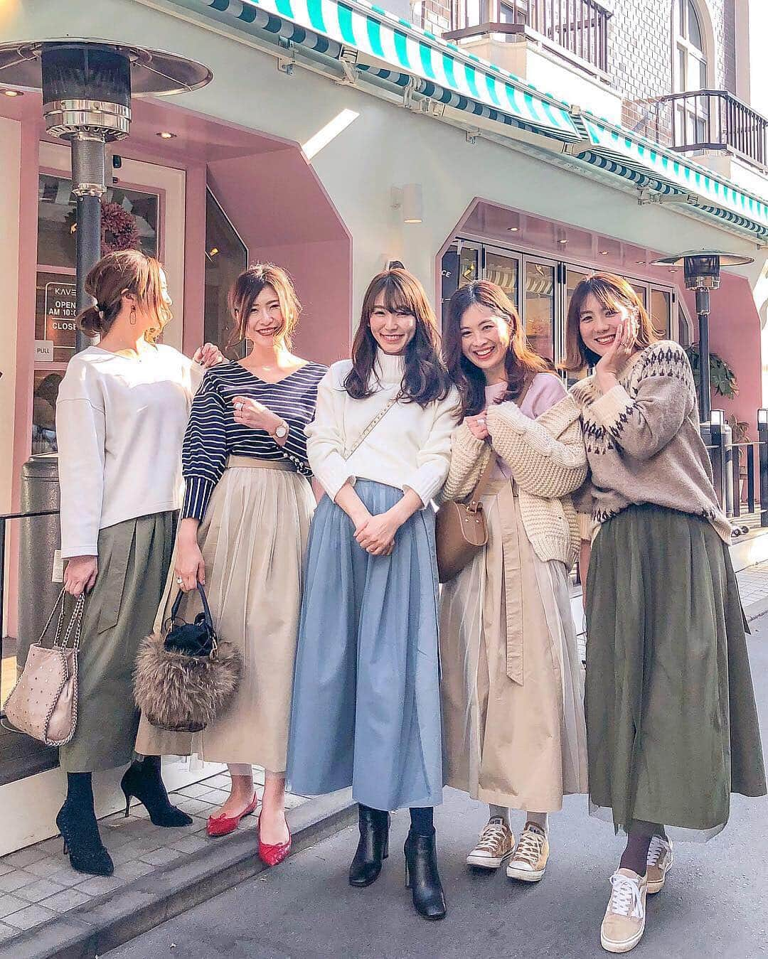 l.lily1013さんのインスタグラム写真 - (l.lily1013Instagram)「・ 先日の京都旅行✨ デニムとボーダーとトートでリンク✨ からの 2年間のリンクコーデ などなどまとめ。 ・ たくさんたくさん かき集めたので複数枚で😊 ・ ・ #リンクコーデ #タビジョ#カベジョ#京都旅行 #八坂庚申堂 #双子コーデ#春コーデ#カジュアルコーデ#大人カジュアルコーデ#大人カジュアル#お揃いコーデ#デニムコーデ#シンプルコーデ#ママコーデ#シンプルコーデ#sakura#桜#着回しコーデ#プチプラファッション#uniqloコーデ #gu#guコーデ#ママファッション」3月29日 19時51分 - l.lily1013