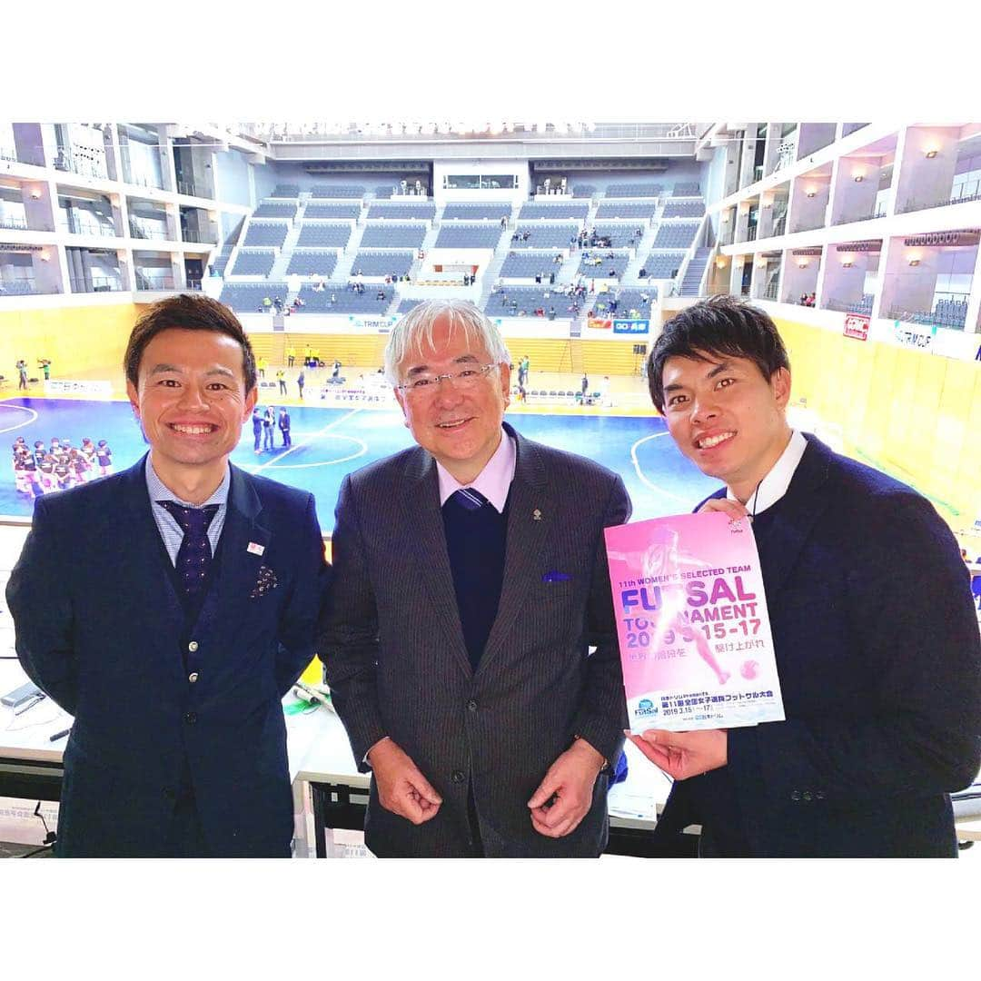 原大悟のインスタグラム：「3月31日からJsportsでトリムカップが放送されます。小倉名誉会長も決勝の解説としてご一緒させていただきました。フットサルの解説は初めてとおっしゃってましたのでかなり貴重な機会かと。相根澄さんとのダブル解説で女子フットサルの魅力を存分に伝えていただきました！ぜひ！  https://www.jsports.co.jp/program_guide/02/12/71843_4207585  #フットサル #トリムカップ #相根澄 #小倉名誉会長 #女子フットサル #jsports」