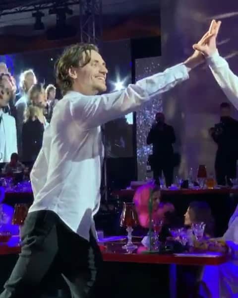 のインスタグラム：「« Imagine », by @natasupernova @almayassabnthamad @nakedheartfoundation @alshafallah Dancer @poluninink! #loveball2019」