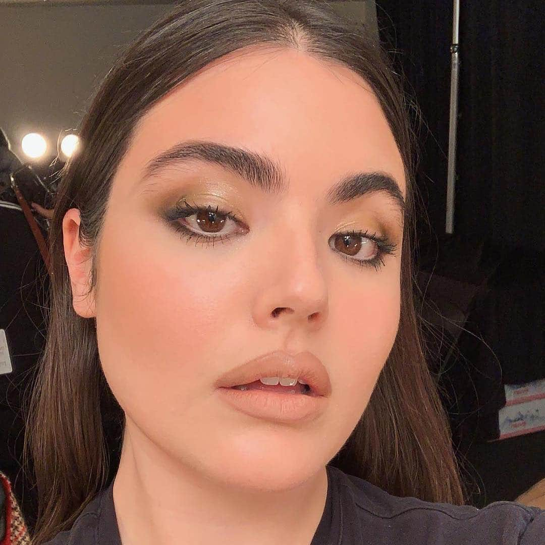 Maybelline New Yorkさんのインスタグラム写真 - (Maybelline New YorkInstagram)「@alessandragl slays wearing the perfect nude! 😍 Shown here: #superstaymatteink in 'driver'. What’s your favorite maybelline nude lippie? Makeup by @erinparsonsmakeup #mnyitlook #regram」3月30日 6時12分 - maybelline