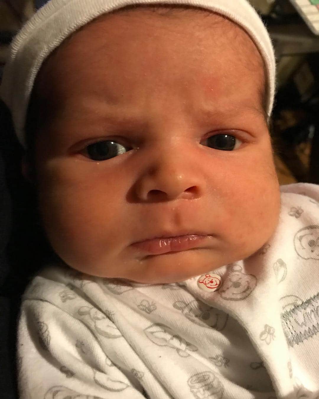 ターニャ・テイトさんのインスタグラム写真 - (ターニャ・テイトInstagram)「Ozzie when he was 12 days old woe he has grown so much and it went so fast. He is now almost 16 months old.  What is the youngest photo you have of you? — — #ozzie #oswald #myson #12daysold #12daysoldbaby」3月30日 6時36分 - tanyatate