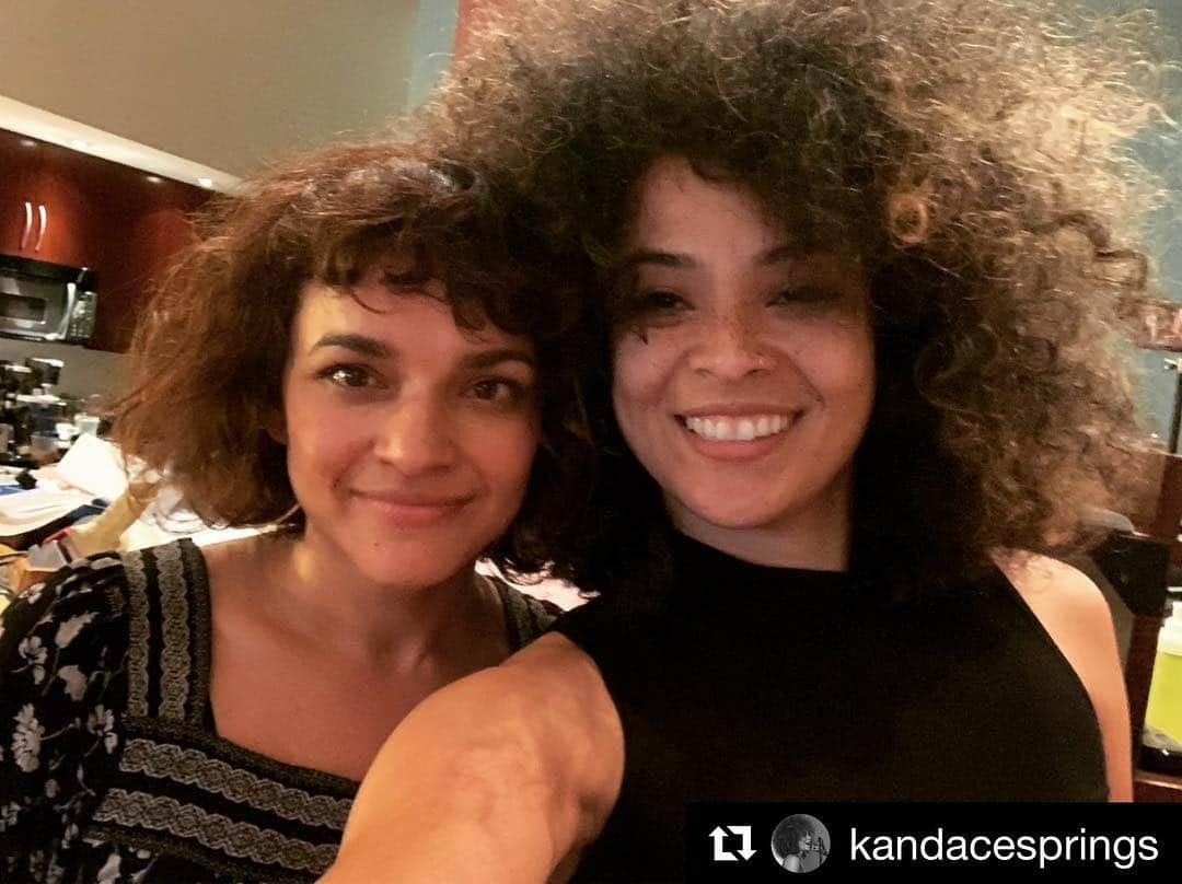 ノラ・ジョーンズさんのインスタグラム写真 - (ノラ・ジョーンズInstagram)「#Repost @kandacesprings ・・・ Just recorded a duet for my new album with my hero @NorahJones !! #dreamcometrue #bluenote #bluenotesisters #blessed 🎹🎤🎼🎧😱😱😍😍😍😍😍😍😍😩😩🎹🎹#piano #wurlitzer #brooklyn @bluenoterecords」3月30日 6時50分 - norahjones