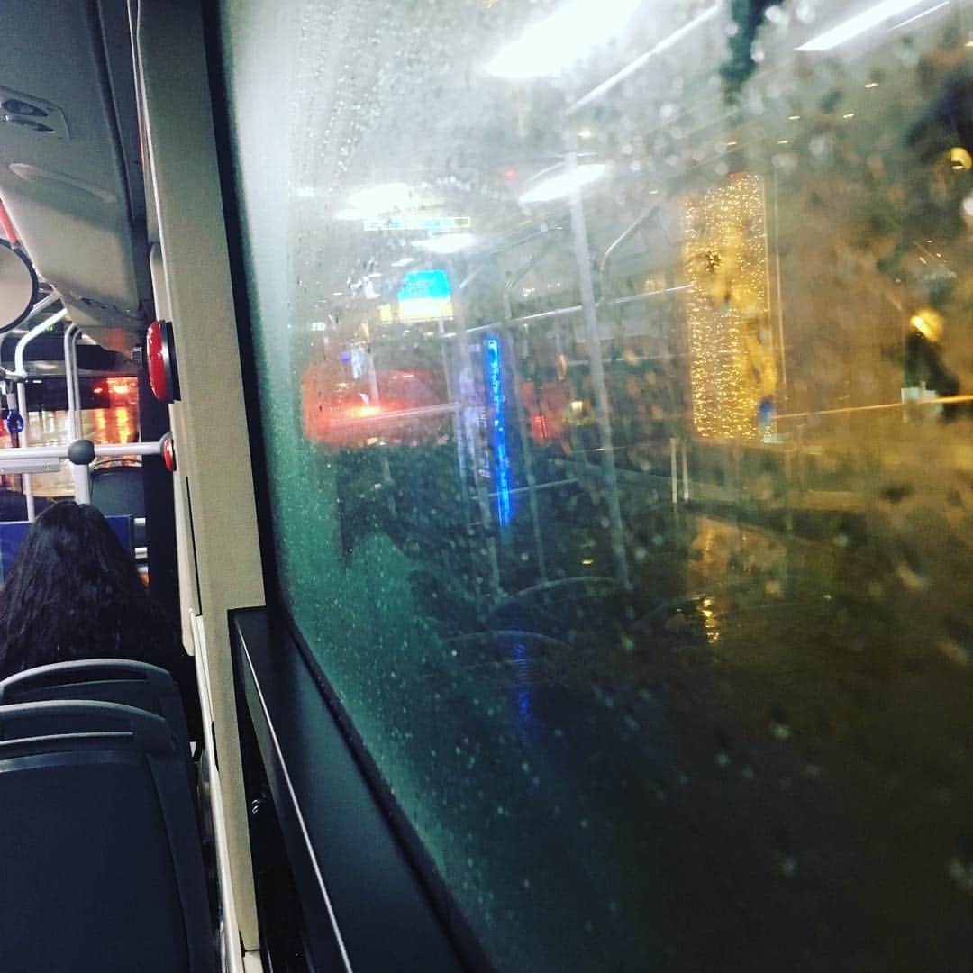 YUKKOさんのインスタグラム写真 - (YUKKOInstagram)「韓国で初めてバスのった🎉 #韓国#seoul #ソウル」3月30日 7時12分 - y___m.917