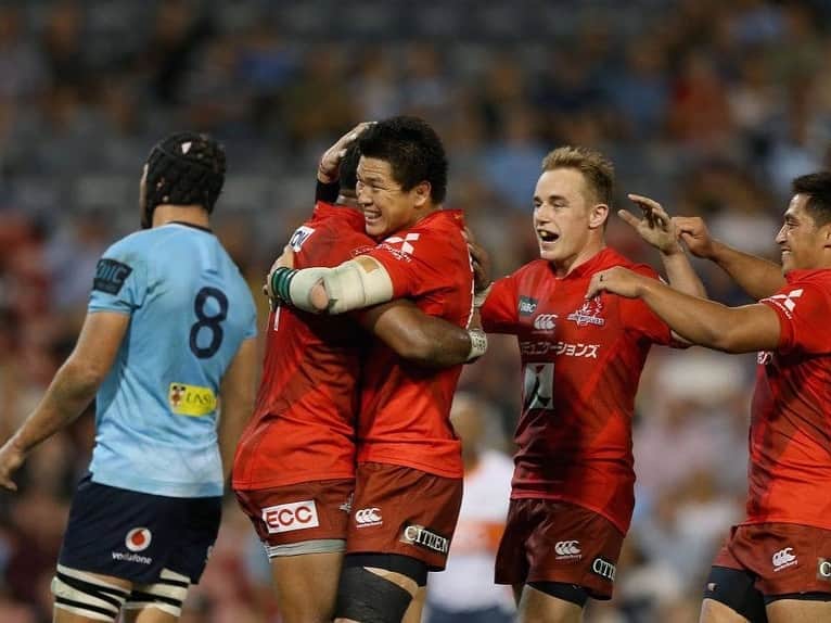 立川理道さんのインスタグラム写真 - (立川理道Instagram)「31-29 vsWaratahs 先週のライオンズ戦から短い準備期間の中で、チーム全員で勝ち取った勝利です！ サンウルブズでプレーして勝ったのは1年目以来で、すごい嬉しかったです！ また来週も試合が続くので、しっかり修正して準備したいと思います！  #sunwolves #セミエガちゃん #sakurakids  #チアリーダー #4年目メンバー」3月30日 7時23分 - harumichi1202