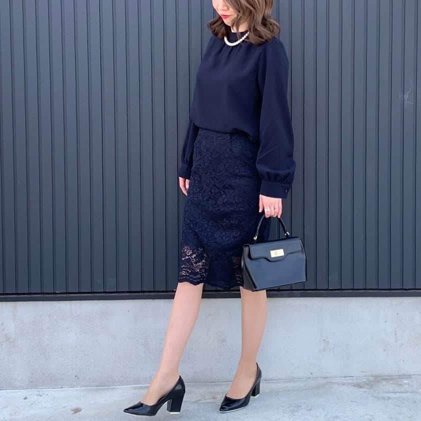 ryuu79hinaのインスタグラム：「#卒園式コーデ ・ ・ ・ ・ 上下GUでコーデ💕 この上に紺ブレ羽織ったよ☝︎ ・ ・ ・ ーーーーーーーーーーーーーーーーーーー 上下・@gu_global #GU#ジーユー 👜・#DHOLIC 👠・#titivate」