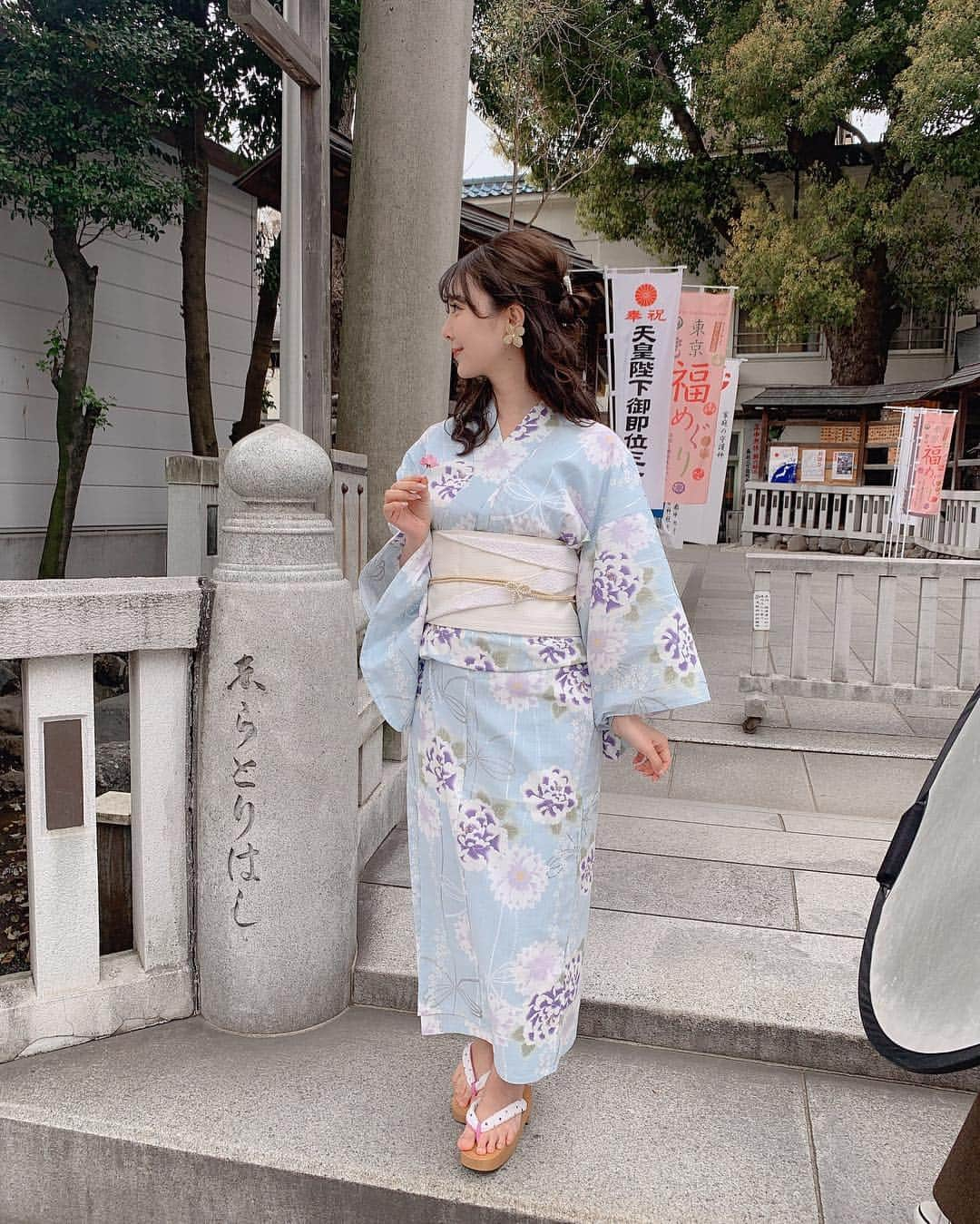 中田絵里奈さんのインスタグラム写真 - (中田絵里奈Instagram)「👘♡👘♡ . 今日はvanillerの浴衣撮影でした☺︎ . 去年からお着物屋さんとタッグを組んで👘 何度も何度も修正してきたので📝 色合いや素材、仕立てもとーっても美しい仕上がりです☺️💓 . 帯とセットで数量限定なので ぜひ楽しみにしていただけたら嬉しいです(๑>◡<๑)💓 @lerevevaniller . . . #vaniller浴衣撮影 #浴衣 #vaniller #GW明け頃登場予定 #4型展開です ❤︎」3月29日 22時27分 - erinanakata