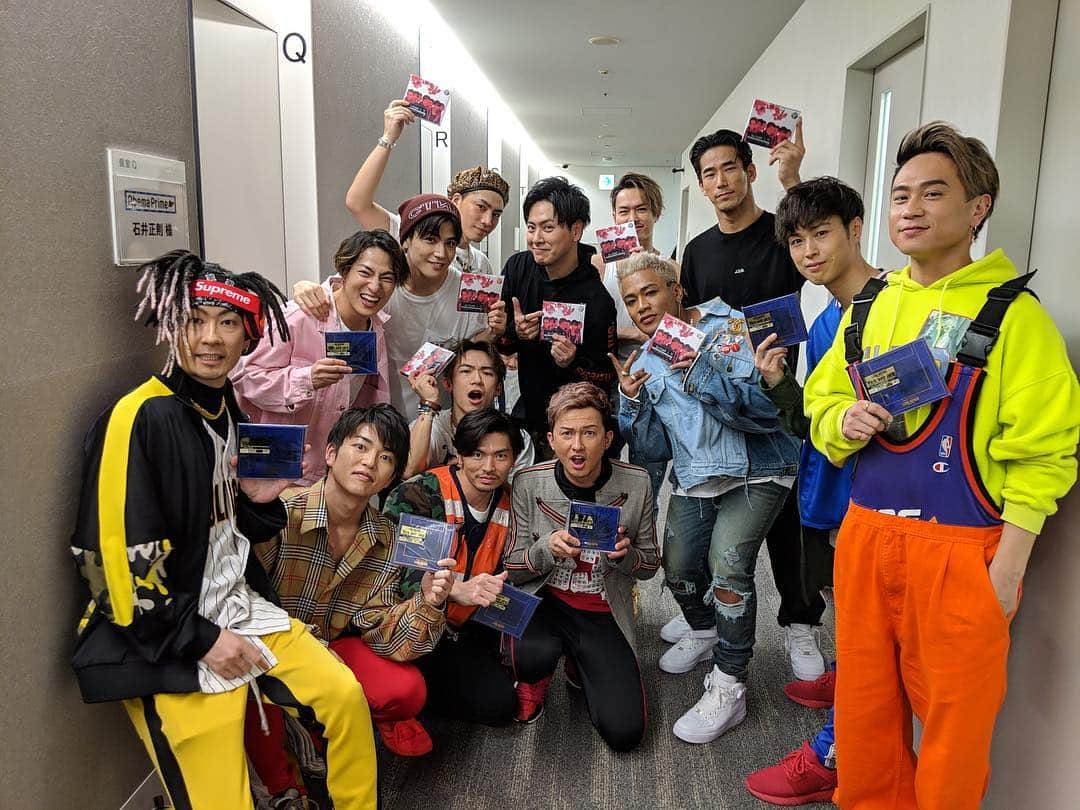 DAICHI さんのインスタグラム写真 - (DAICHI Instagram)「ちょーーー  楽しかった😆👍💙 #三代目JSOULBROTHERS  #DAPUMP #Mステ」3月29日 23時02分 - daichix