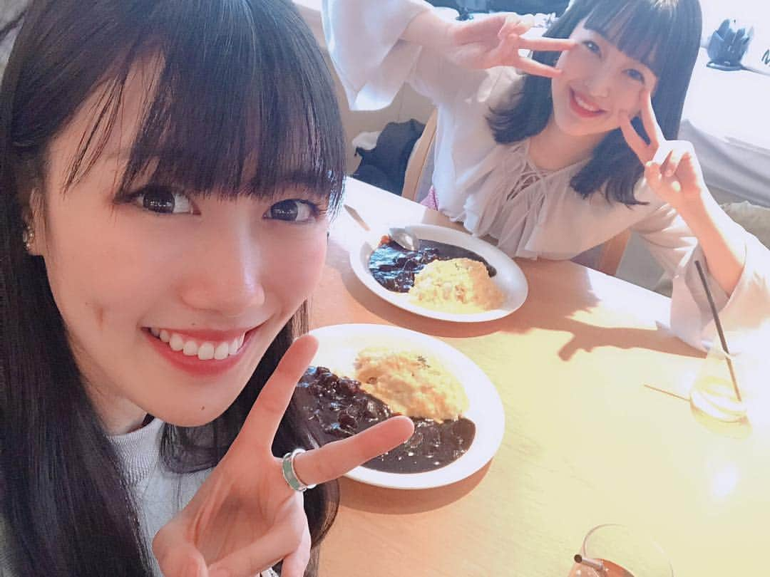 高城れにさんのインスタグラム写真 - (高城れにInstagram)「HKT48の田島芽瑠ちゃんとランチデート💜 気が合いすぎてびっくり‼️ ずっと笑ってたしずっと喋ってたね♡ どっちが年上かわからんくなってたけどwww 楽しすぎました！ 早くまた会わなきゃだよっ😊 #田島芽瑠 #HKT48 #デート」3月29日 23時10分 - takagireni_official