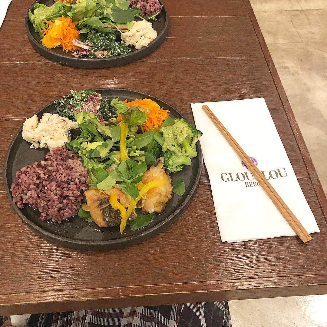 桑島 夢さんのインスタグラム写真 - (桑島 夢Instagram)「. . 最近野菜食べること多い🤤✌️🥦🥦 健康的かもしれない🥺💓 美味しかった~おすすめ💓 . #glougloureefur#代官山#代官山カフェ」3月29日 23時11分 - yumepi23