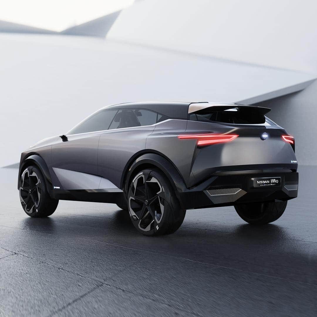 Nissanさんのインスタグラム写真 - (NissanInstagram)「With the most cutting-edge radars and cameras, the Nissan IMQ is equipped with an advanced ProPILOT prototype assisting drivers in any scenario. #FutureFriday #Nissan #IntelligentMobility」3月29日 23時30分 - nissan