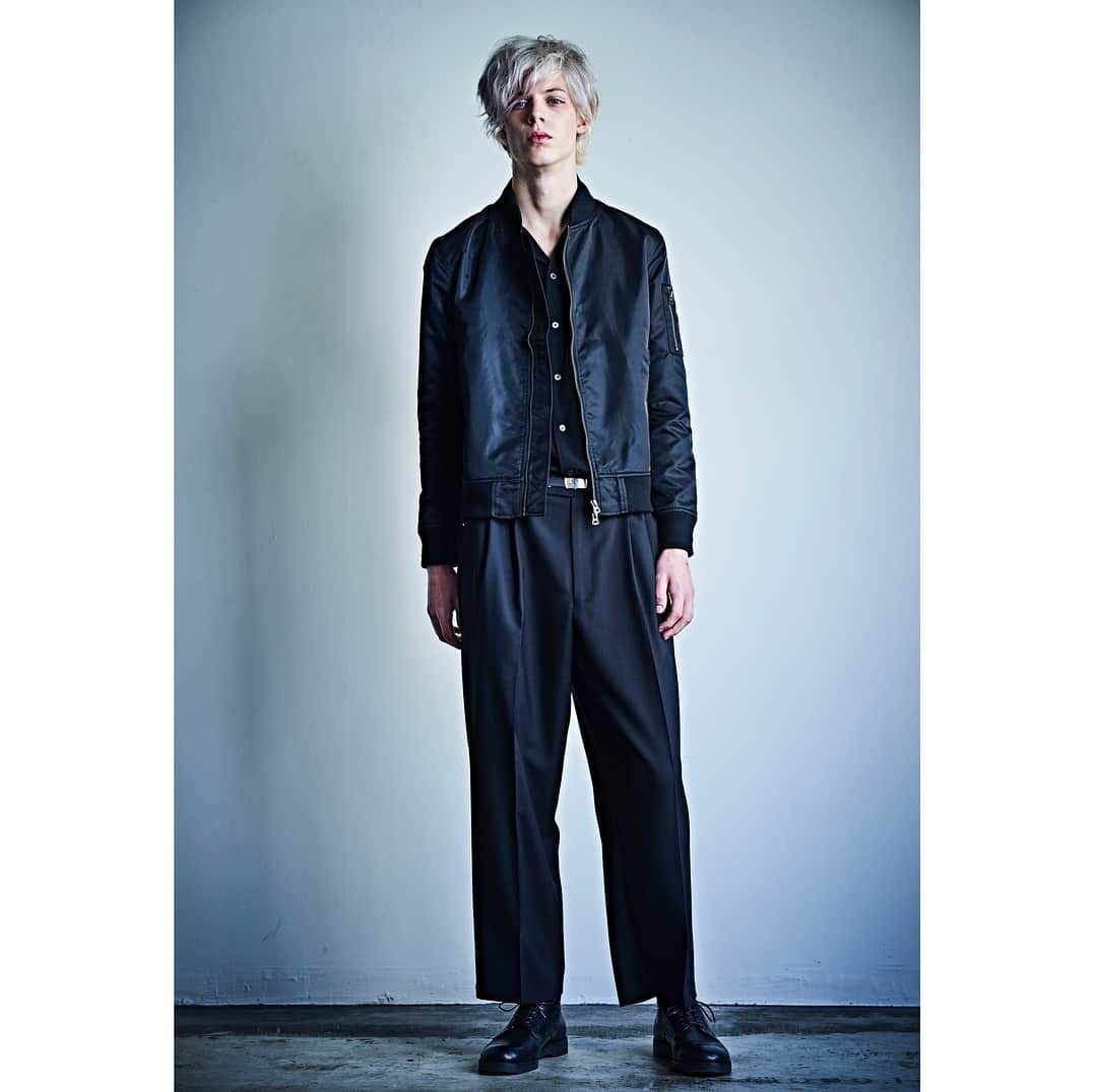 マージンさんのインスタグラム写真 - (マージンInstagram)「1914-26 NYLON MA-1:ナイロンMA-1 19SS  #mensfashion #ZOZOTOWN  #ゾゾタウン #メンズ #WEAR  #fashion  #instagood  #style  #outfit #instafashion #madeinjapan #楽天ブランドアベニュー #amazonfashion #今日の服 #カジュアルコーデ  #メンズファッション #2019SS  #メンズ春夏 #春服  #大人カジュアル #シンプルコーデ #春コーデ #  #ナイロンジャケット #スポーツミックス」3月29日 23時44分 - magine_official