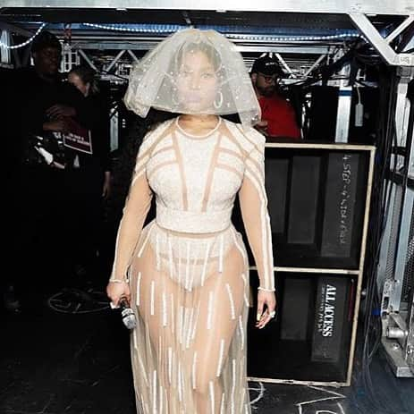 ビブロスさんのインスタグラム写真 - (ビブロスInstagram)「Stunning @nickiminaj wearing #byblosCrystallized during her #NickiWRLDTour  #byblos #byblosFW19 #ManuelFacchini」3月29日 23時55分 - byblos_official