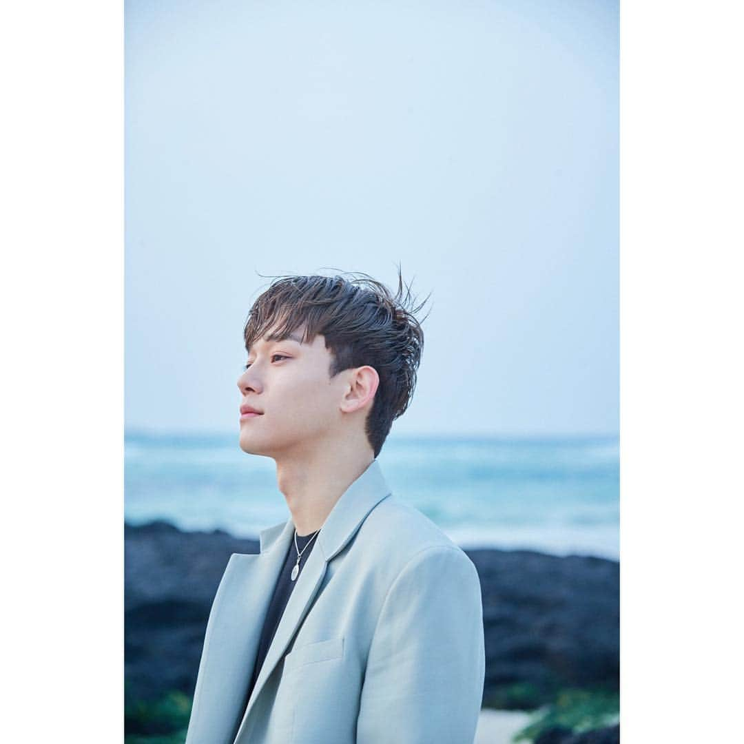 EXOさんのインスタグラム写真 - (EXOInstagram)「첸 CHEN The 1st Mini Album ‘사월, 그리고 꽃 (April, and a flower)’ - 🎧 2019.04.01. 6PM (KST) 👉 http://chen.smtown.com - #첸 #CHEN #엑소 #EXO #weareoneEXO #사월_그리고_꽃 #April_and_a_flower #사월이_지나면_우리_헤어져요 #Beautiful_goodbye」3月30日 0時00分 - weareone.exo