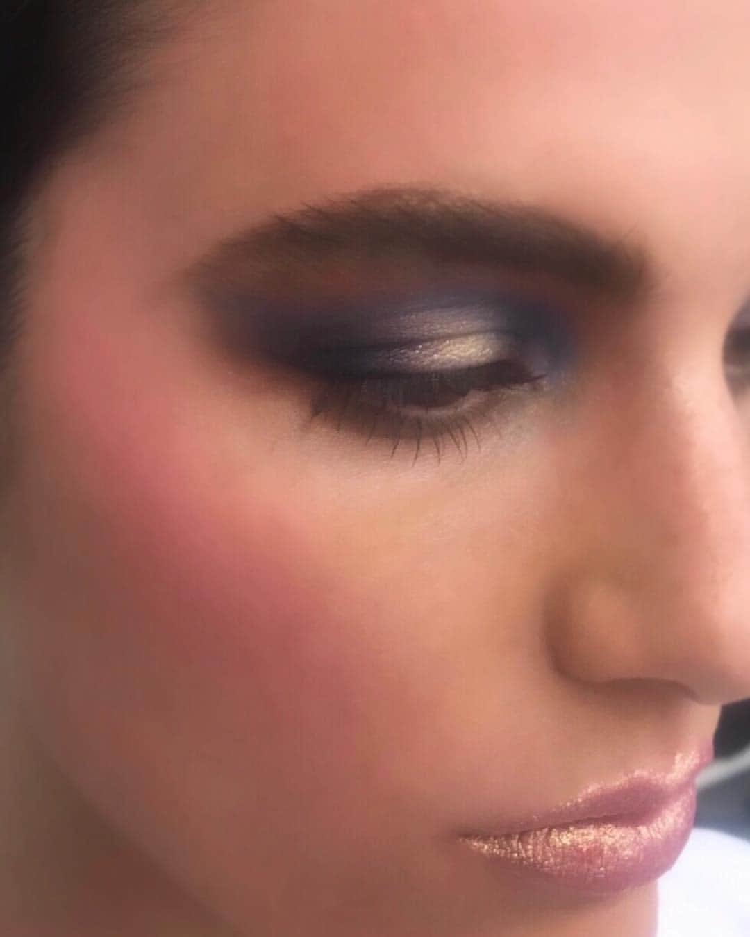 のインスタグラム：「Makeup for the beautiful Kayla👑 #makeup #youth」