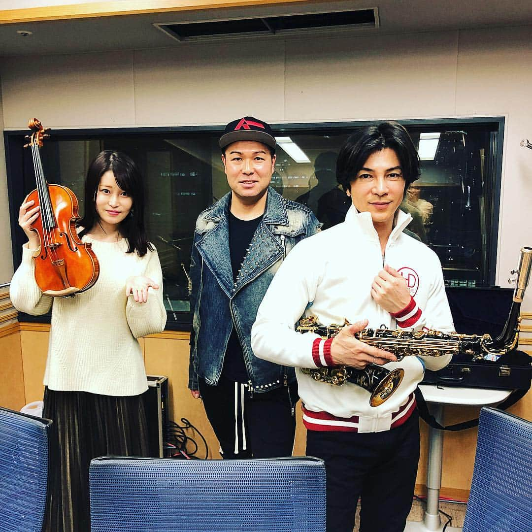 DAISHI DANCEさんのインスタグラム写真 - (DAISHI DANCEInstagram)「#文化放送 #ガキパラ #RADIO #武田真治 先輩 #岡部磨知 さん 生放送ありがとうございました‼︎」3月30日 0時32分 - daishidance666