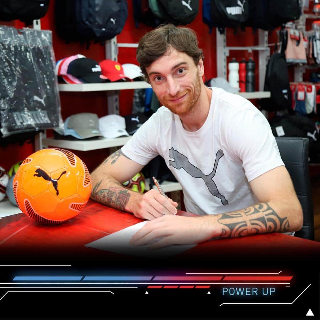 フェルナンド・アモレビエタのインスタグラム：「Nuevos niveles desbloqueados 🎮🔑 #PowerUp #NewLevels #PUMAPy」
