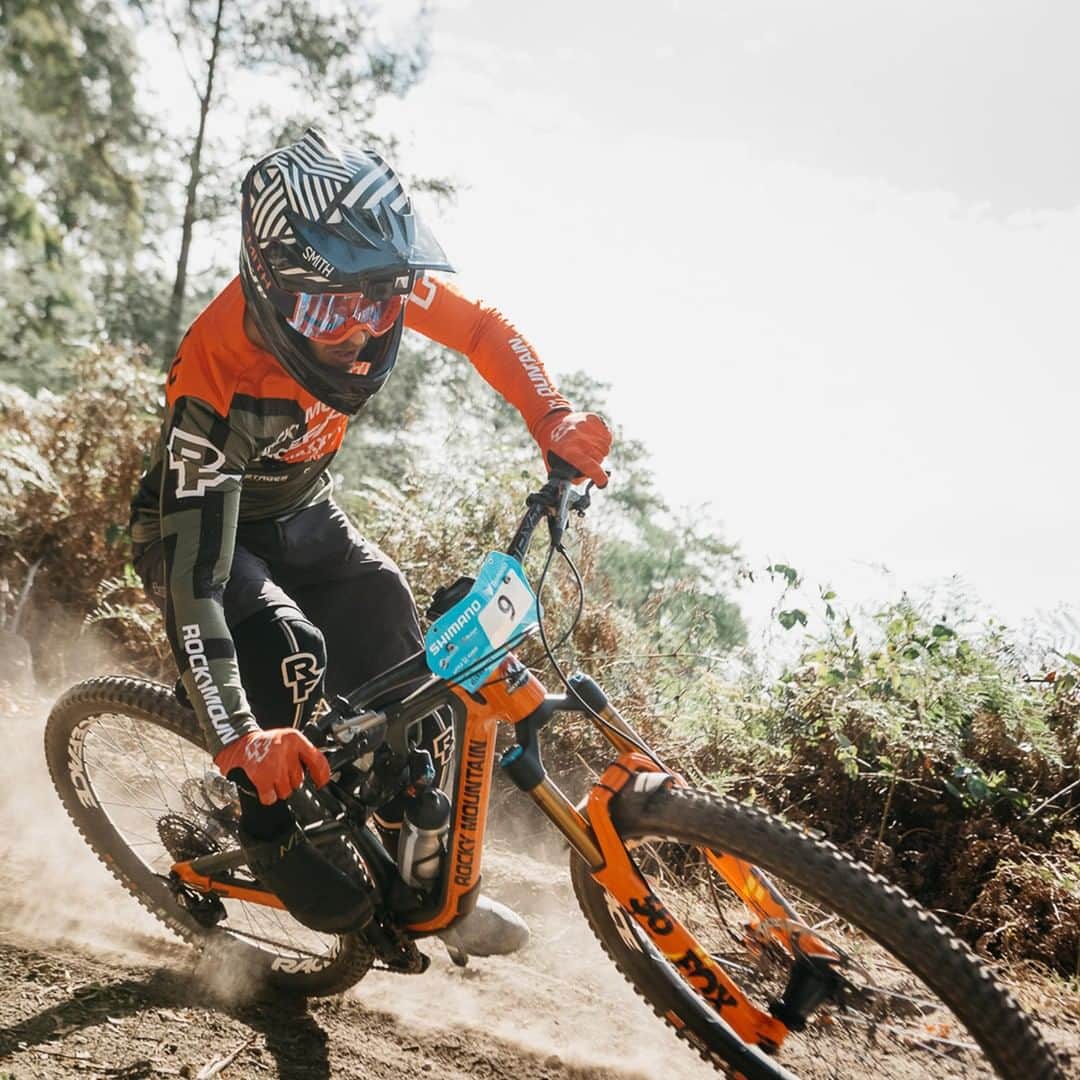 Shimanoさんのインスタグラム写真 - (ShimanoInstagram)「Round 2 of the @World_Enduro heads to Derby for the Shimano Enduro Tasmania this Sunday. @JesseMelamed of the @rockymountainbicycles Team looks to build his momentum and improve off his 4th place finish last weekend in Rotorua 🤘 #ShimanoMTB #RideXTR #EWStasmania | 📸: @davetrumporephoto」3月30日 0時46分 - rideshimano