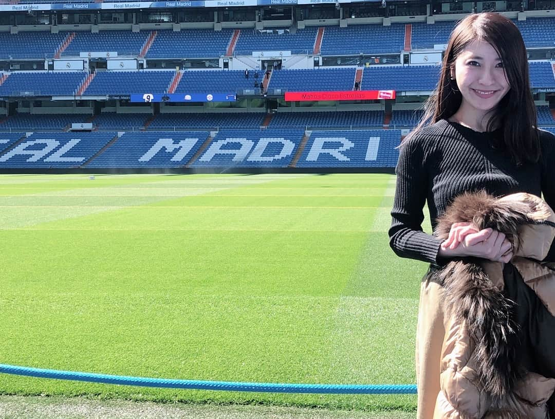 木村好珠さんのインスタグラム写真 - (木村好珠Instagram)「幸せすぎ。。。 #レアルマドリード #haraMadrid #サッカー #RealMadrid #リーガエスパニョーラ #サッカー好きな人と繋がりたい #サッカー少年 #ベルナベウ #ベンチにすわる #記者会見してみる #夢みたい」3月30日 1時14分 - konomikimura