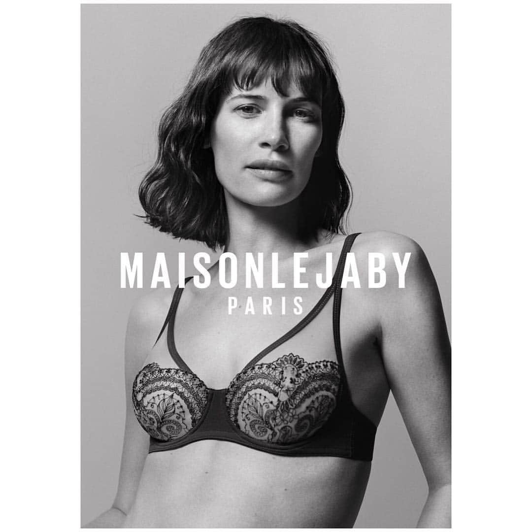 レジャビーのインスタグラム：「Campaign shot for our gallery of women portaits with our TATOO bra —— Campagne shootée pour notre galerie de portraits de femmes avec notre soutien-gorge TATOO #maisonlejaby #lingerie #portrait #portraitdefemmes #perfectimperfection #campaign」