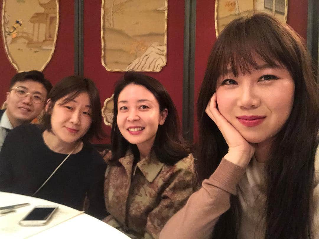 コン・ヒョジンさんのインスタグラム写真 - (コン・ヒョジンInstagram)「Dinner 🍽」3月30日 1時18分 - rovvxhyo