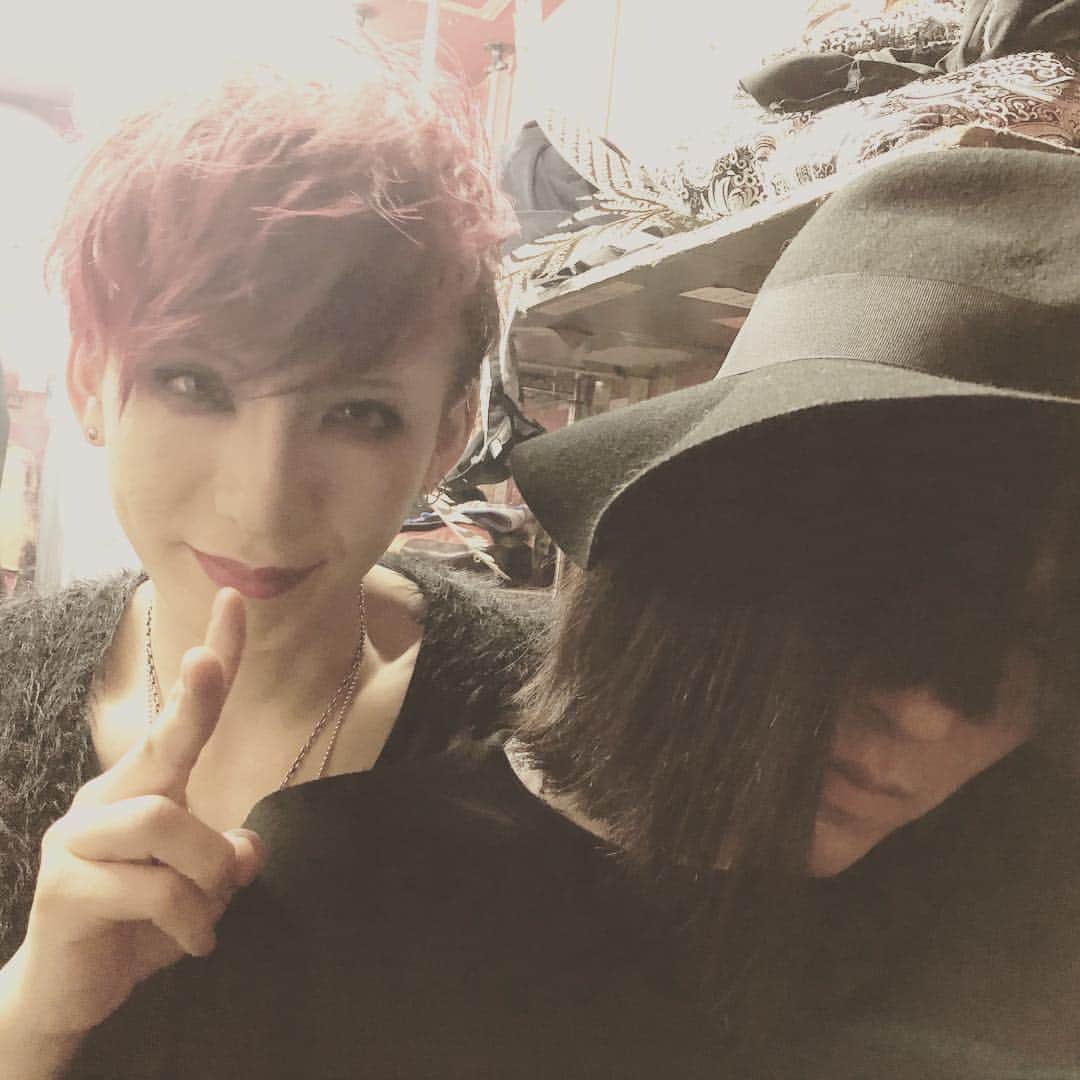 Kyrieのインスタグラム：「オツカレ。」