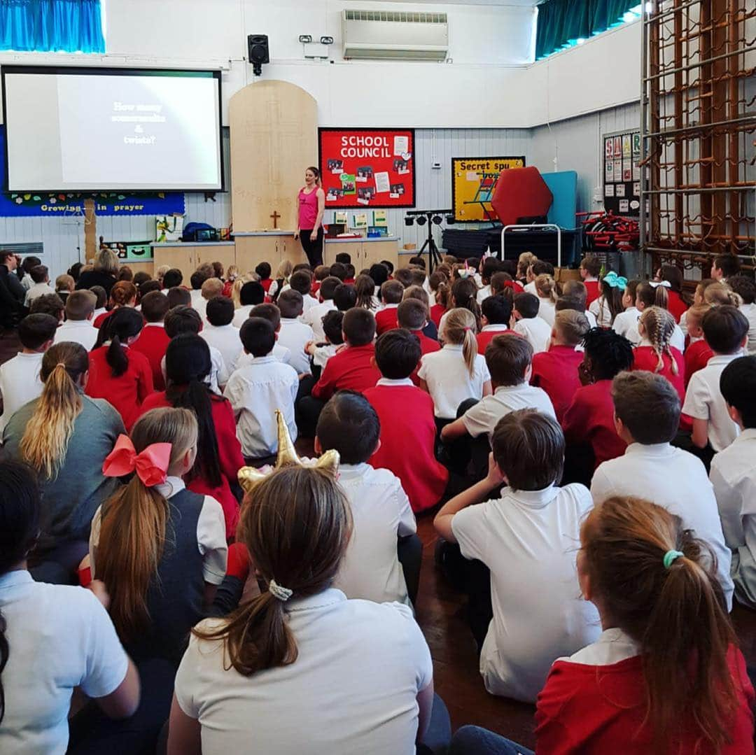 ブライオニー・ペイジさんのインスタグラム写真 - (ブライオニー・ペイジInstagram)「#Throwback to my visit at St Joseph’s Primary School in Chesterfield with @belcher_jenny (CEO of @boogiebounceofficial). Sharing a snippet of my Olympic journey hopefully inspired the children to believe they can achieve anything if they put their heart into it. The presentation was followed by a Q&A session and THEN I lead a fun exercise class on mini trampolines! The kids LOVED it and I had so much FUN! There was a LOT of laughing, screaming & roaring - especially during our “I Like to Move it Move it” routine 🎶 Looking forward to my next school visit! #inspireageneration @boogiebouncetrinity  #BOOGIEBOUNCEKIDZ #BoogieBounce #schoolfitness #kidsexercise #schoolsport #trampolining #minitrampoline #healthykids 💥Let’s put the fun back into school fitness!💥」3月30日 1時22分 - bryony_page