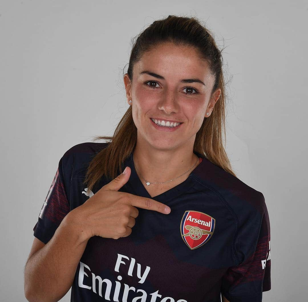 Arsenal Ladiesさんのインスタグラム写真 - (Arsenal LadiesInstagram)「DVD is on F I R E this season 🔥 | 1️⃣2️⃣ goals | 0️⃣6️⃣ assists |#WeAreTheArsenal #Arsenal #AWFC」3月30日 1時24分 - arsenalwfc