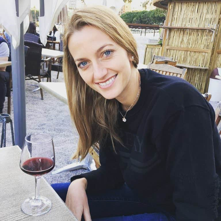 PetraKvitovaさんのインスタグラム写真 - (PetraKvitovaInstagram)「Monaco, a glass of red wine and a few days without tennis are a pretty good combination right now 🍷😀」3月30日 1時39分 - petra.kvitova