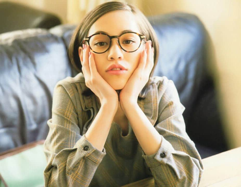 Kiko Mizuhara Fanstagramさんのインスタグラム写真 - (Kiko Mizuhara FanstagramInstagram)「👓❤❤❤❤❤ #水原希子 #kikomizuhara  #i_am_kiko」3月30日 1時52分 - k_i_k_o_x_