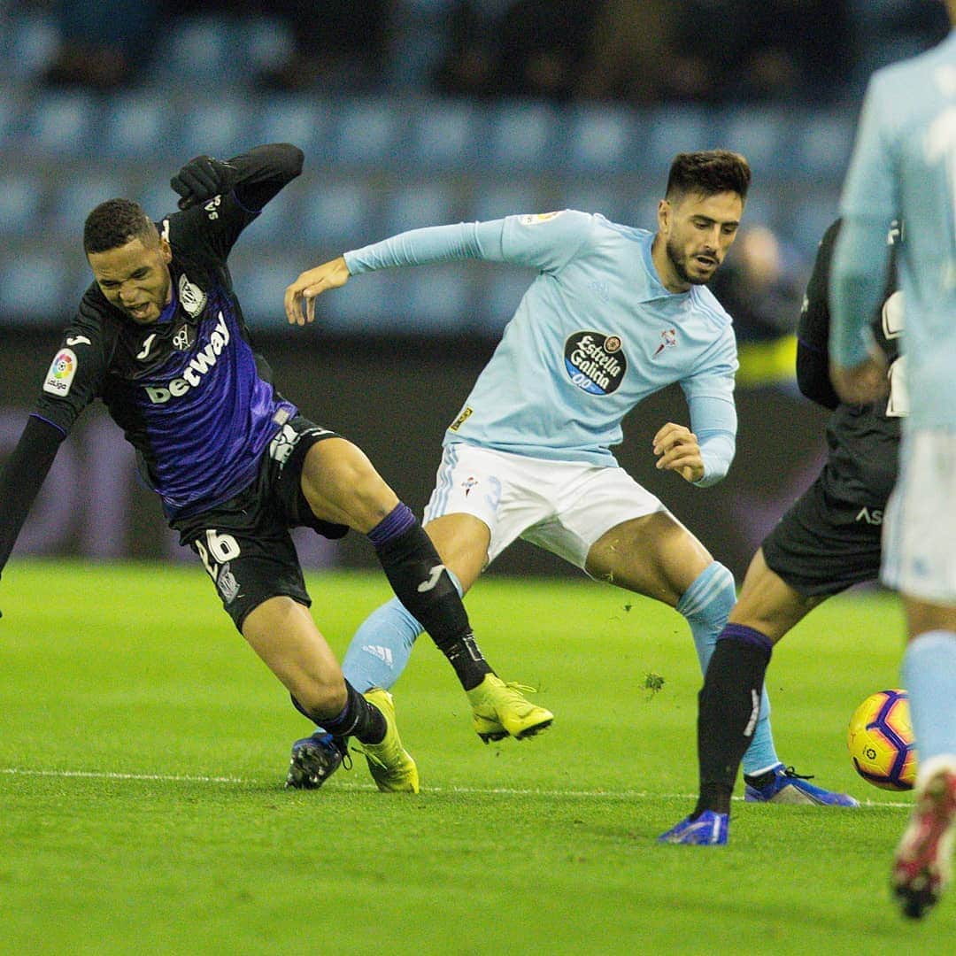セルタ・デ・ビーゴさんのインスタグラム写真 - (セルタ・デ・ビーゴInstagram)「📣 Horario J35 confirmado 🆚 @cdleganes 🏆 @laliga 📅 Sábado 27/04/19 ⏰ 18:30 CET 🏟 Butarque #LeganésCelta #ANosaReconquista」3月30日 1時50分 - rccelta