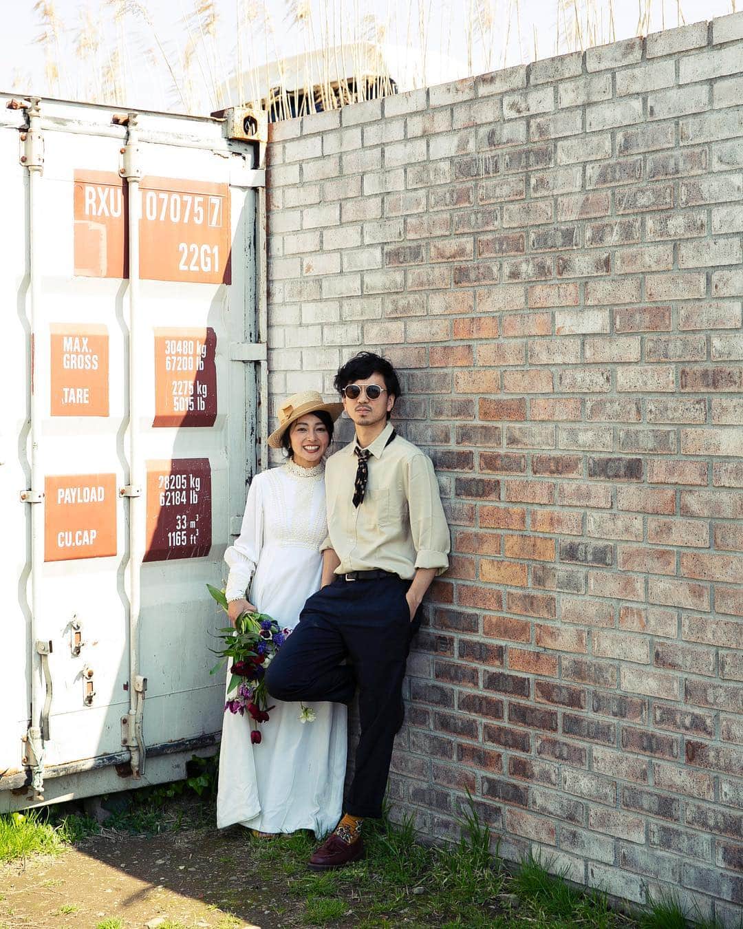 のインスタグラム：「・ ・ @lovekingdom_wedding  都心のoutdoor BBQ park@豊洲 WILD MAGIC & LOVE KINGDOM ・ 2019年 春本番 wedding party 開宴 ・ tent,boho,circus,pool,garden,outdoor,BBQ new photogenic space盛り沢山 ・ 2019秋のwedding 絶賛受付中 ・ weddingに自由を… produce by @wedding_circus  #weddingcircus #wildmagic #weddingdress #weddingflower #design #wedding #2019wedding #weddingdirection #originalwedding  #花嫁 #プレ花嫁 #卒花嫁 #オリジナルウェディング  #結婚 #結婚式場 #結婚式 #結婚式準備 #結婚準備  #結婚式アイデア #スタジオ #1日1組貸切wedding #結婚式レポ #結婚式レポート #ウェディング  #ブライダル #ファッション #ウェディングフォト #ウェディングフェア #ブライダルフェア #入籍」