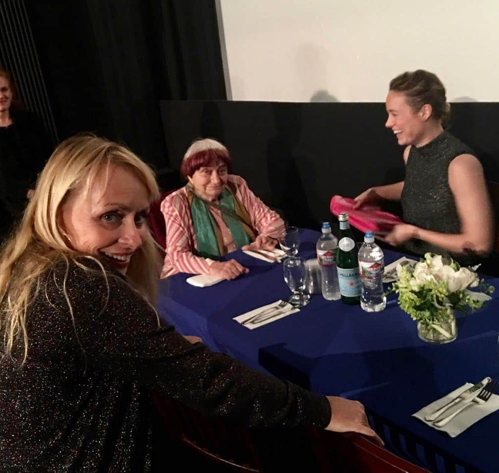 ブリー・ラーソンさんのインスタグラム写真 - (ブリー・ラーソンInstagram)「I met Agnès Varda on October 12th, 2017. I interviewed her for a Q and A at the @sidgrauman. Before it, we had dinner in one of the empty theaters with her daughter Rosalie. The first thing she said to me was “I’m a soup freak” - then we talked about her life during the French new wave, representation, consumption, and family. I saw Cleo from 5 to 7 when I was 16 and it changed my world. It’s impossible to quantify how she impacted cinema, the female gaze, and women across the globe. Today should be an international holiday. Thank you Agnès. I encourage everyone to dedicate some time to this woman’s work and voice today. It’s unmatched. Love to her friends and family.」3月30日 4時12分 - brielarson