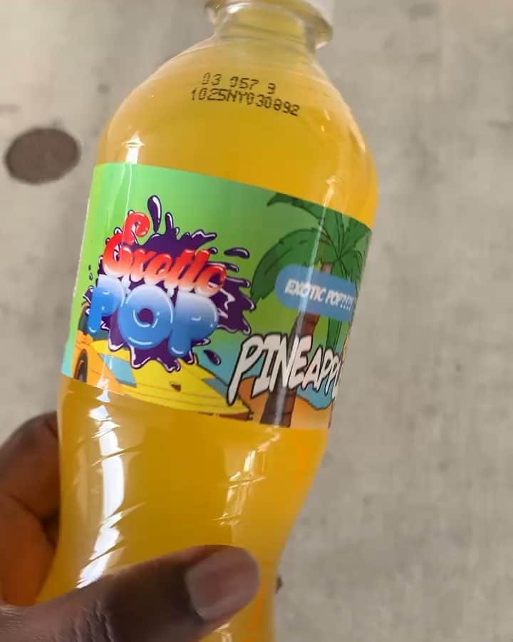 ソウルジャ・ボーイ・テレムのインスタグラム：「#SouljaSoda Exotic Pop: Pineapple 🍍@exoticpop who need one? 🔥🤦🏾‍♂️💧🍍🤷🏾‍♂️🤤」